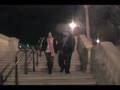 Kanye-West-Flashing-