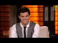 Taylor Lautner fala do Brasil no programa de George Lopez - pt 1/4