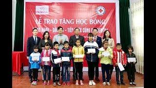 Công ty Bảo hiểm nhân thọ Prudential trao 20 suất học bổng cho học sinh có hoàn cảnh khó khăn
