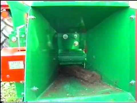 faapritó - Agrosat S 15 Faapritó gép traktor hajtással 540 TLT-vel .