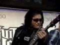 Gene-Simmons-rocking