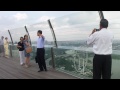 He subido un vídeo de @YouTube. http://t.co/f4SYsHFa SINGAPUR 2011: Vistas desde el Marina Bay Sands