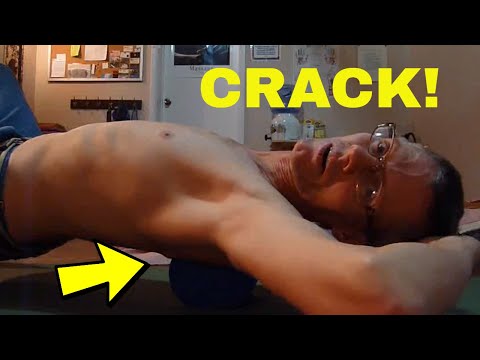 how to properly crack your own back