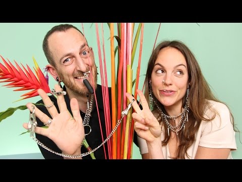 Klemmen & Brustklammern: 61 Minuten Sex und EIS klären auf