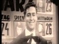 vico torriani - siebenmal in der woche 1957

siebenmal in der woche m�cht' ich ausgeh'n
siebenmal m�cht' ich gl�cklich sein mit dir
siebenmal, siebenmal, das ist meine lieblingszahl
siebenmal klopfe ich an deine t�r

siebenmal frag' ich 