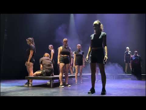 Wakacyjne warsztaty teatralne dla młodzieży w Teatrze... :: reporter: Filip WybieralskiLink do artykułu: https://elka.pl/content/view/125729/80/