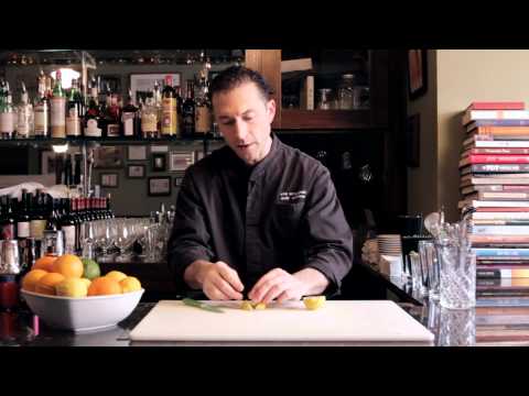 how to cut a lemon in wedges