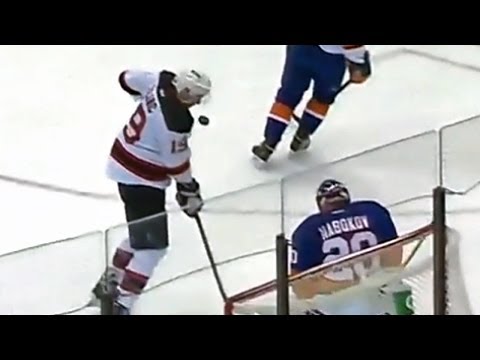 Video: Travis Zajac scores deflection with his face