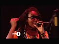 Mark Ronson - Valerie - Live feat Stu Zender