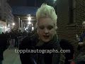 toppixautographs.com Cyndi Lauper signed autographs fans at 