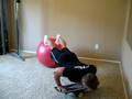 videos de Jon Ham Personal Trainer - Bongo Board Pushups on Ball