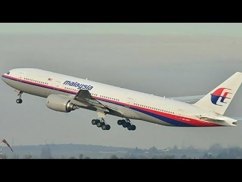 'Oil slicks' could provide a clue to the fate of missing Malaysia Airlines flight MH370