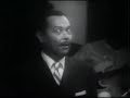 mr b sings 