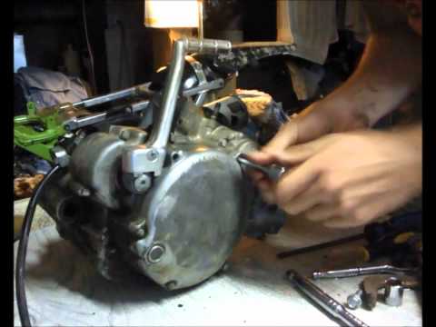 how to rebuild kx 125 engine