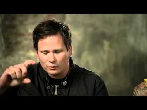 frownifdown - Tom DeLonge talking about the blink-182 Bunny at Honda Civic Tour interview.