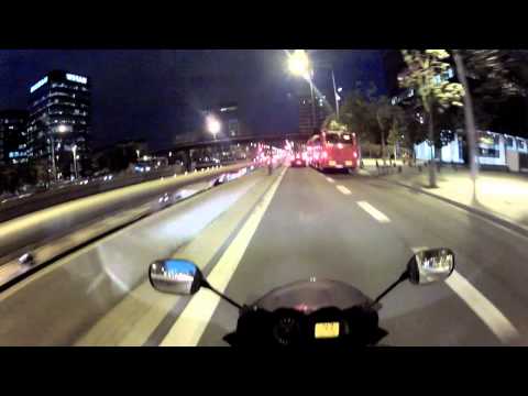 Suzuki Bandit - Brincando com uma xj6 e a policia.