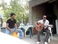 Cumpleaños de Santi amenizado por este cantautor flamenco de Albacete. Nos hizo pasar un muy buen rato el amigo Bermo, que arte.