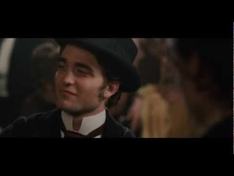Robert Pattinson leva tapa de Christina Ricci em cena de Bel Ami 0 Robert Pattinson leva tapa de Christina Ricci em cena de Bel Ami