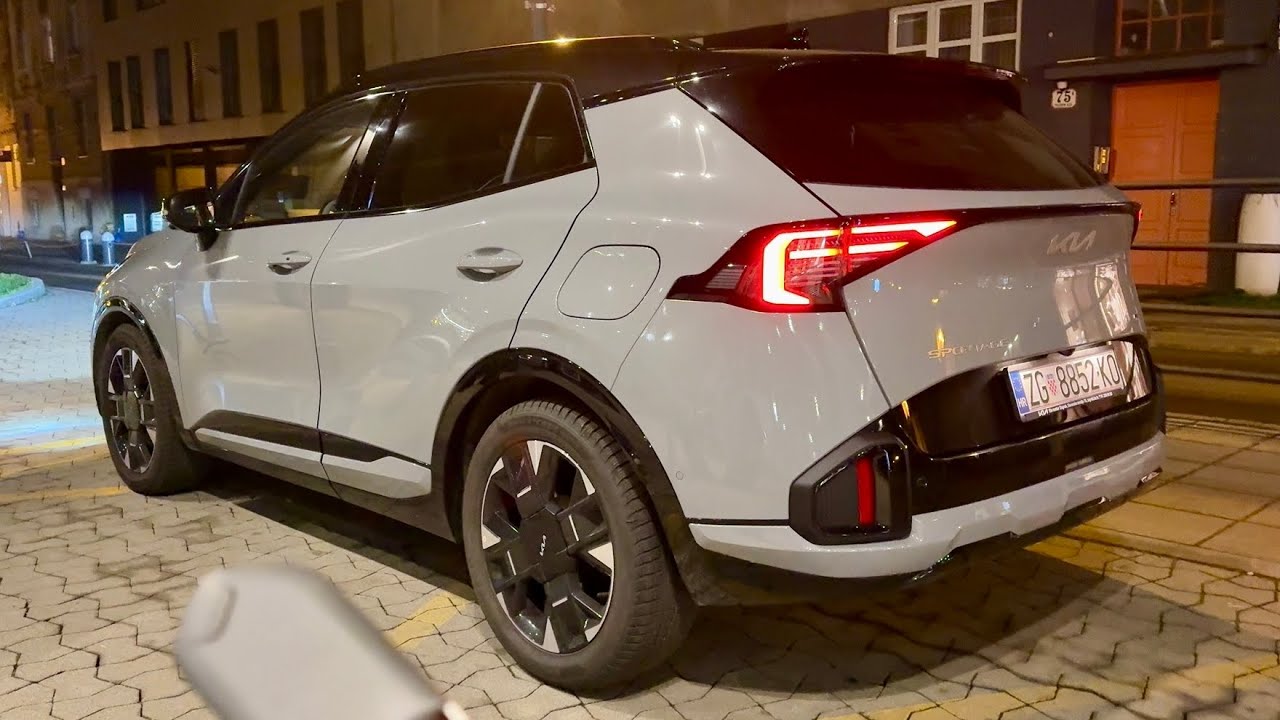 New KIA SPORTAGE Facelift 2026 at night - IMPRESSIVE LED lights & AMBIENT light colors (Europe)