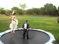 videos de Bride and Groom Bounce