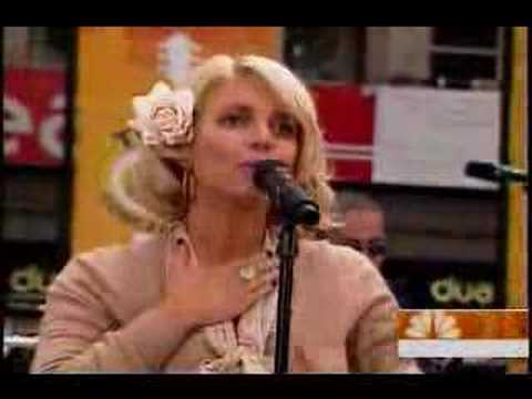 I Belong To Me Live