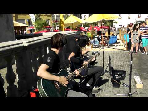 Rattle Bucket - Little boy acoustic
