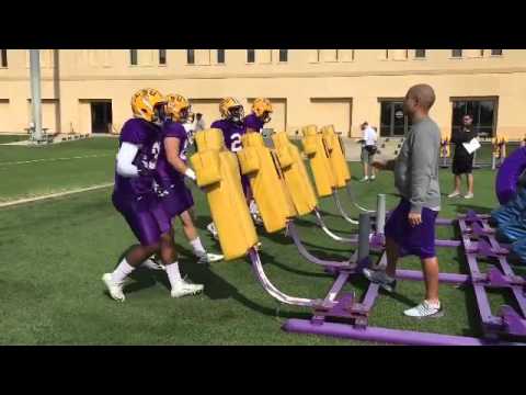 Video: Dave Aranda Works With The Linebackers During Spring Practice Drills