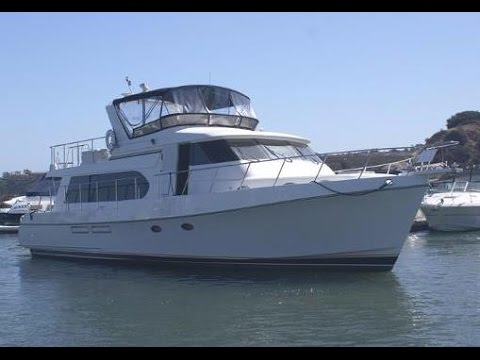 how to drive a yacht in the ocean