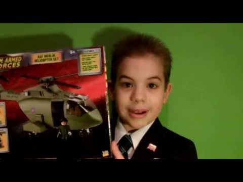 Character Building HM ARMED FORCES RAF Merlin Helicopter Set Review