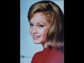 Marisol canta \"Si no te quisiera tanto\"