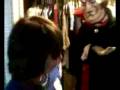 videos de Mom meets Dracula scared to death Halloween prank