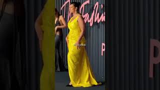 adivinha a cor que apareceu algumas vezes no tapete do #thefashionawards2025... ✨ #STEALTHELOOK