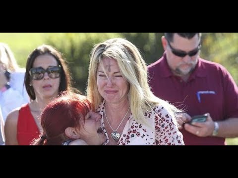 Blutbad in Florida: Mehrere Tote bei Schießerei an Sc ...