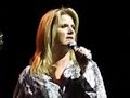 Trisha Yearwood - 'Walkaway Joe' - acoustic live