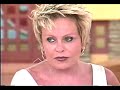 No programa Mais Você com Ana Maria Braga, Leonardo Fuks anda de bicicleta, toca oboé de carbono e ainda faz um oboé de gelo que sai de dentor do freezer.  Assista ao primeiro bloco do programa. O oboé propriamente é apresentado no vídeo em http://www.youtube.com/watch?v=fC1NoOrHTuw