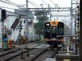 近鉄にも乗り入れる阪神の新車1000系が試運転してました。以外にかっこよかったので、追いかけました。
