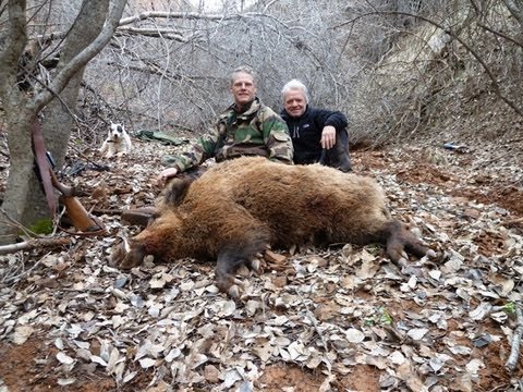 chasse - Hunting wild boar in Tajikistan Professionals hunters and videographers : Attemane Slimane, Franck Pelloux, Gilles Cleaz et Renaud Desgrées du Loû (www.selad...