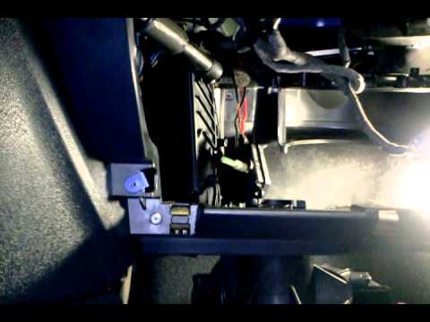 how to fit mud flaps to astra h