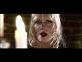 Maritta Kuula - Sairaalan portilla