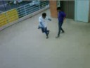 bboying just messin around at bolsa (: