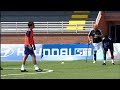 Lucha de cerébros en el centro del campo de Cracks