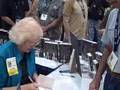 Connie Willis signing copiesof Passage at ComicCon