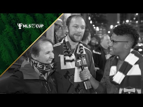 Video: Thorns FC's Adrianna Franch at the Timbers Army MLS Cup rally for a wedding proposal