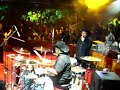 el wero tocando un solo en el palenque de monterrey   5-12-07