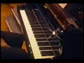marlos nobre, 
divertimento for piano & orch, 
mov. 1 - alegremente
simon bol�var symphony orchestra
conductor: jos� serebrier
piano: marlos nobre
teatro teresa carre�o, caracas.

the critic of 