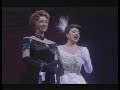 act i finale

franz leh�r: the merry widow

royal opera house
shaftesbury theatre
1997

felicity lott (hanna glawari)
thomas allen (count danilo danilowitsch)
juliette galstian (valencienne)
luca canonici (camille de rosillon)
claudio desderi (baron zeta)
philip sheffield (vicomte cascada)
stephen reeke (raoul de st. brioche)
john winfield (kromow)
glenys groves (olga)
richard hazell (pritschitsch)
elizabeth sikora (praskowia)
bryan secombe (bogdanowitsch)
anna cooper (sylviane)

the royal opera chorus
the orchestra of the royal opera house
dietfried bernet