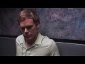 dexter på svenska: mötet i hissen