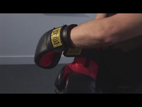 how to fit boxing gloves