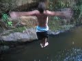 Mauro saltando de Cascada de 8 mts! (206Argentina.com.ar) Mauro saltando de Cascada de 8 mts! (206Argentina.com.ar)