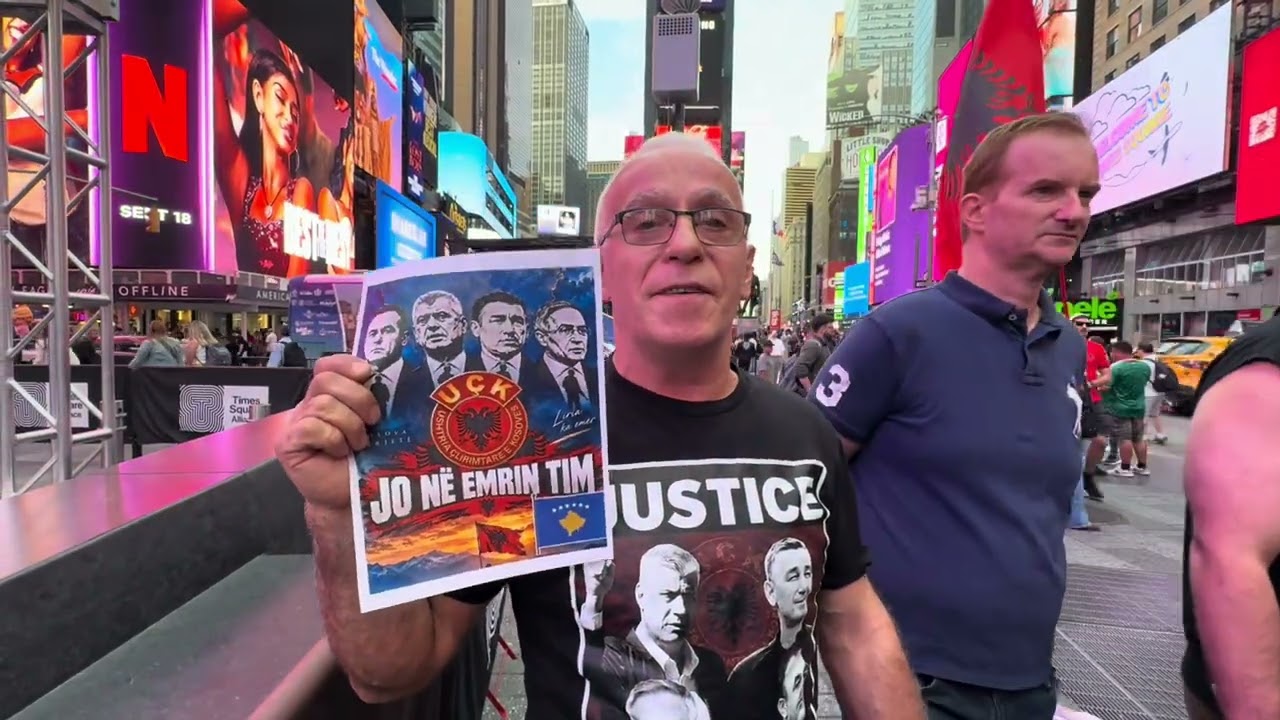 New York, Times Square – Protestë: “Jo në emrin tim” (VIDEO)